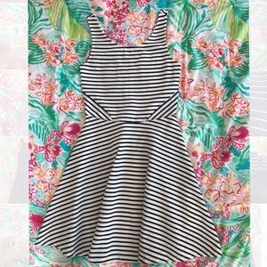 macy’s - decree white and black striped dress